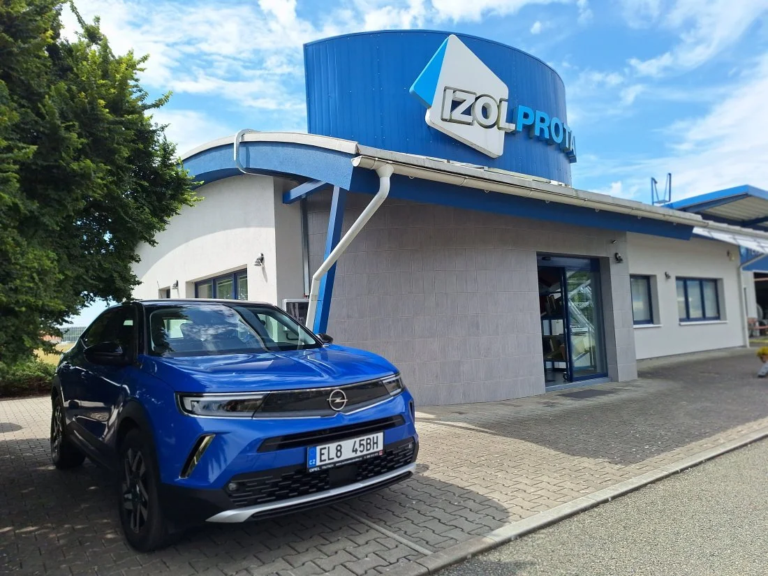 Pevní elektromobil firmy Izolprotan