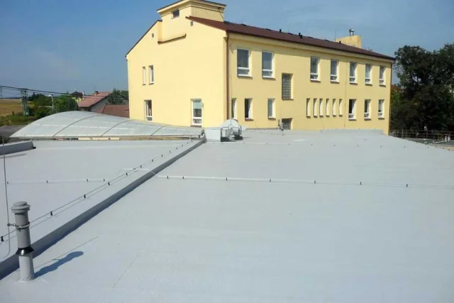 Reference střechy DSP v Kralovicích nekryté zásypem