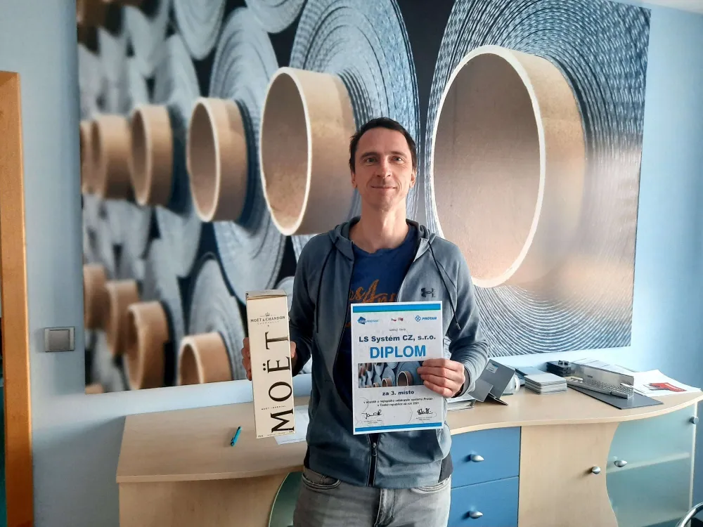 Obchodní zástupce  LS Systém CZ Daniel Sedláček.