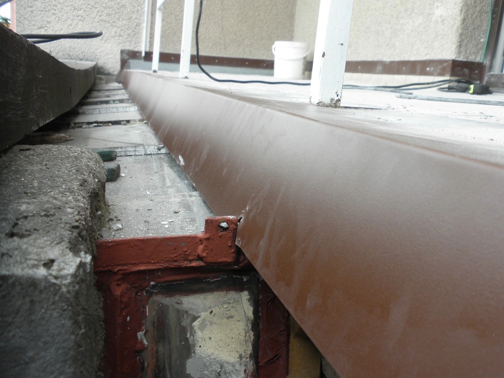 Detail okapnice na terase