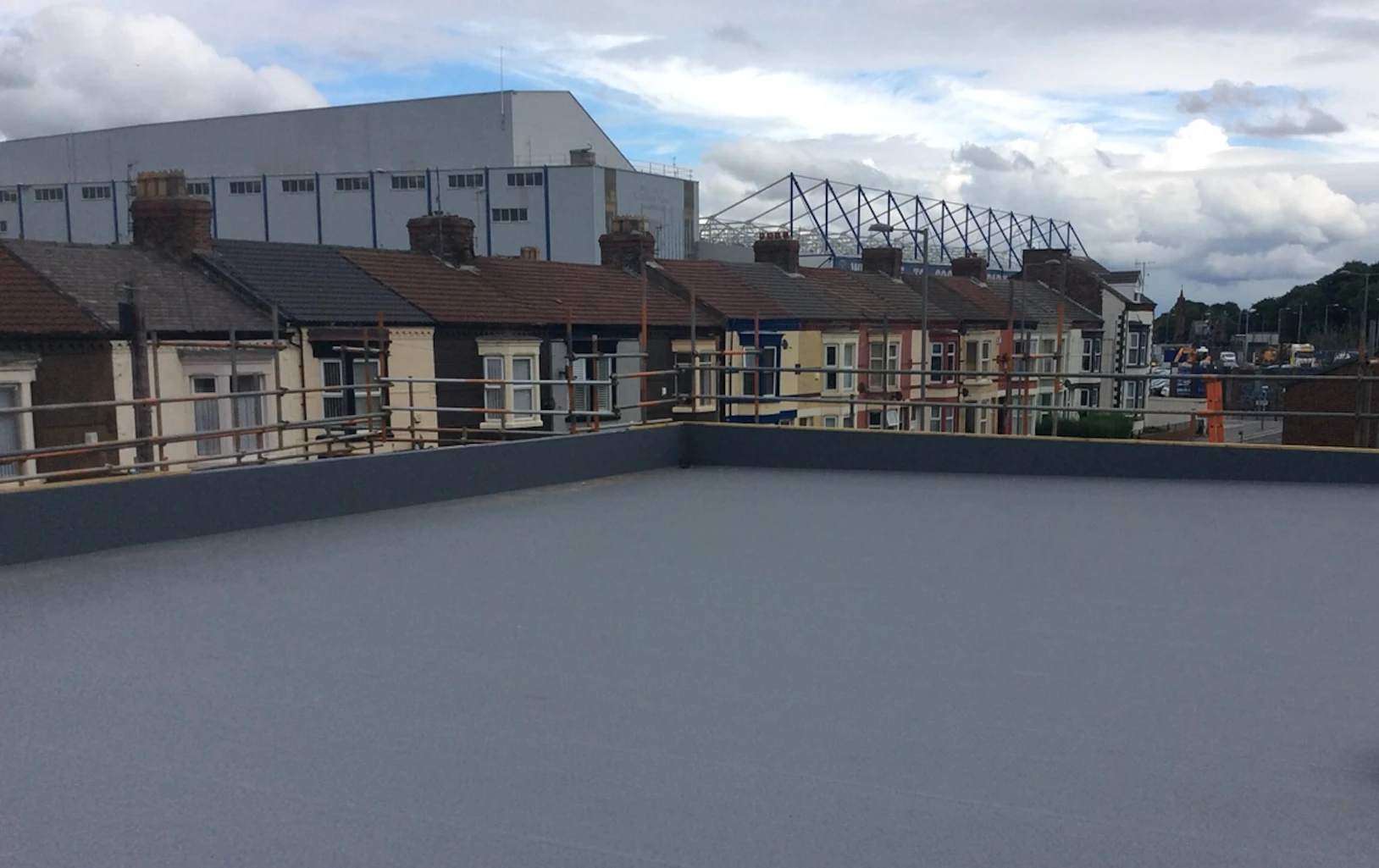 Střešní systém Protan na budově projektu Everton in the Community.