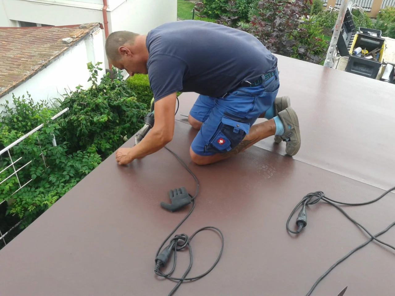 Je tu podzim, naši izolatéři jdou z akce do akce