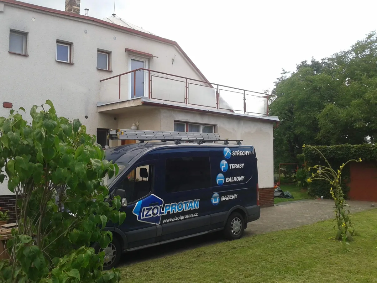 Je tu podzim, naši izolatéři jdou z akce do akce