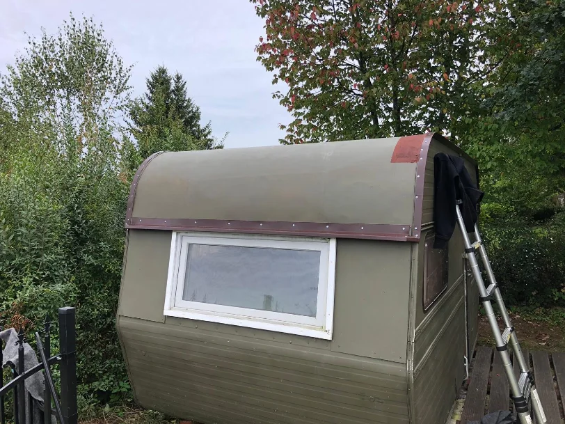 Trochu netradiční využití Protanu na střeše obytného přívěsu