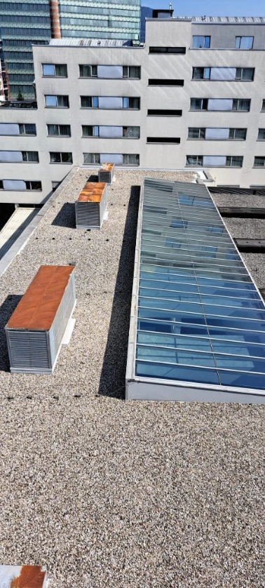 Střecha hotelu Wyndham v Salzburku