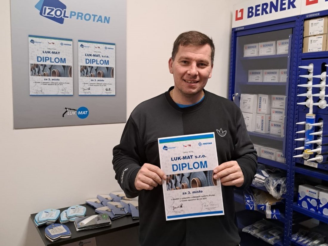 Třetí místo patří firmě LUK-MAT, na fotografii jednatel Lukáš Vondrouš.