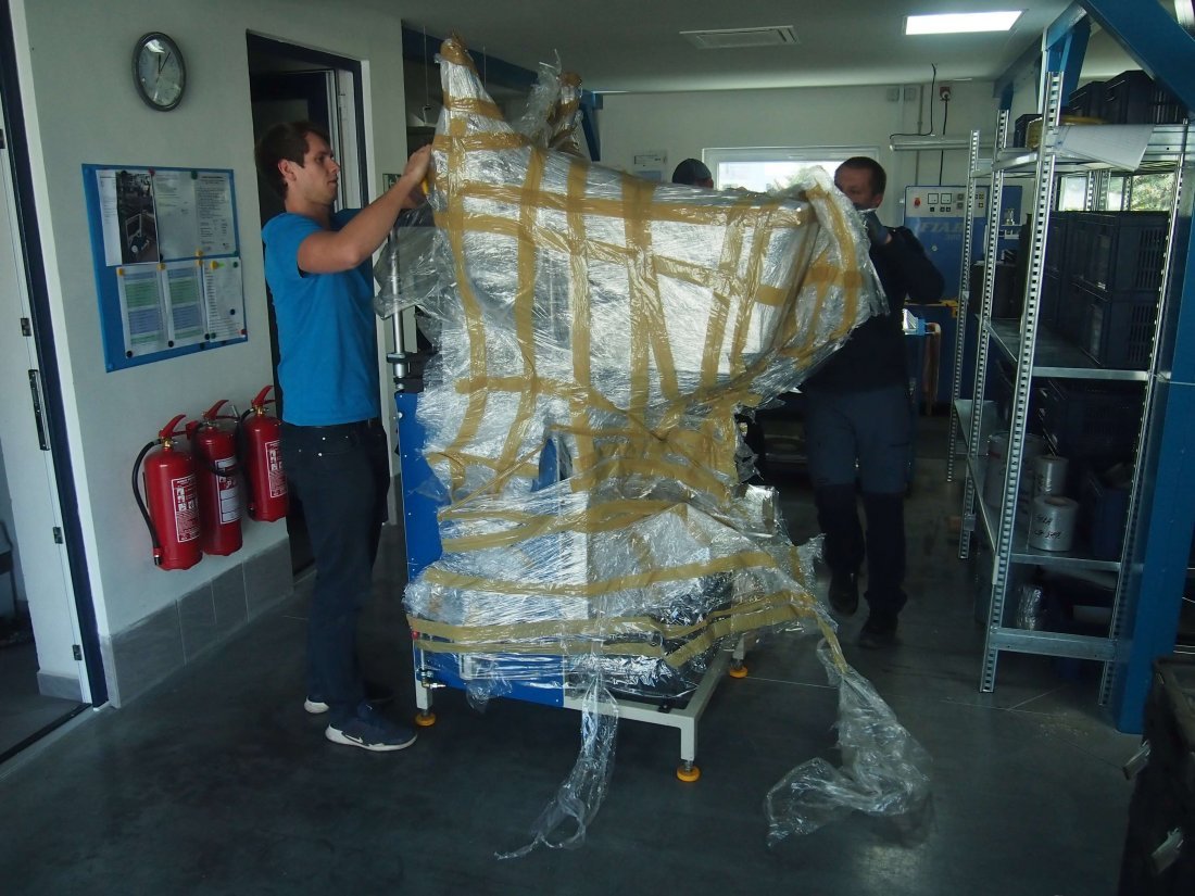 Nový vakuový stroj