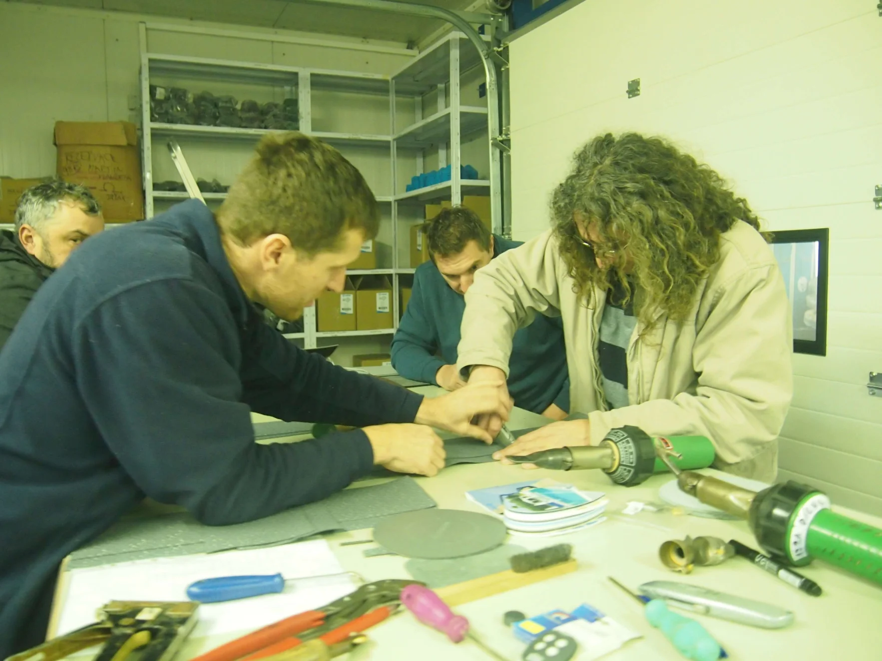 Podívejte se, jak v Česticích probíhala v tomto týdnu školení izolatérů