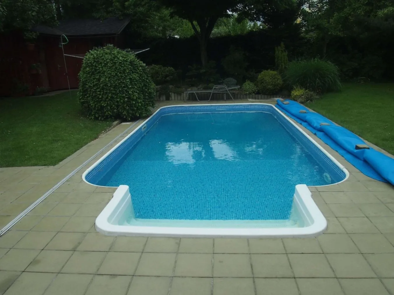 Venkovní bazén v rezidenci