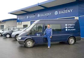 Střechy, terasy, balkony, bazény