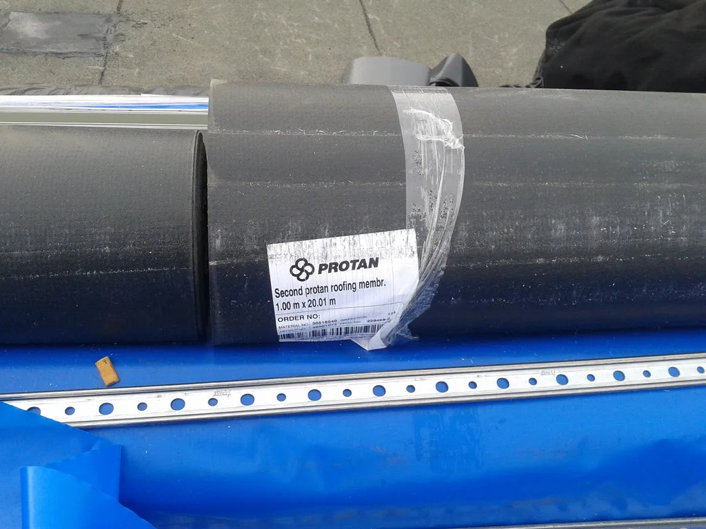 Právě realizujeme střechu s vakuovým systémem kotvení