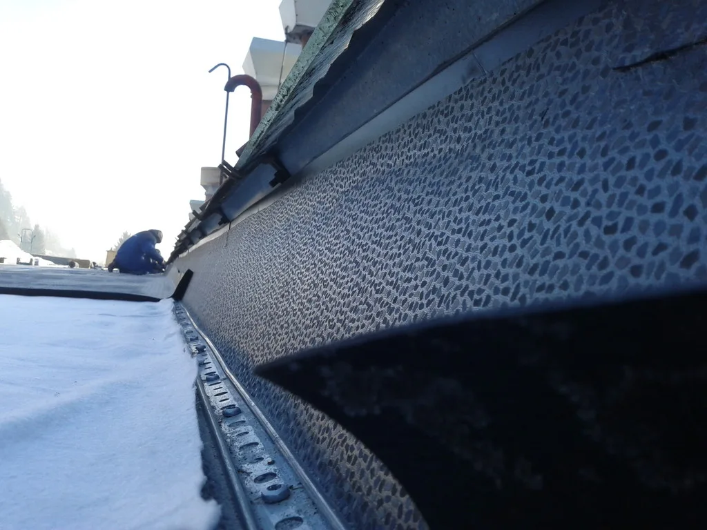 Právě realizujeme střechu s vakuovým systémem kotvení