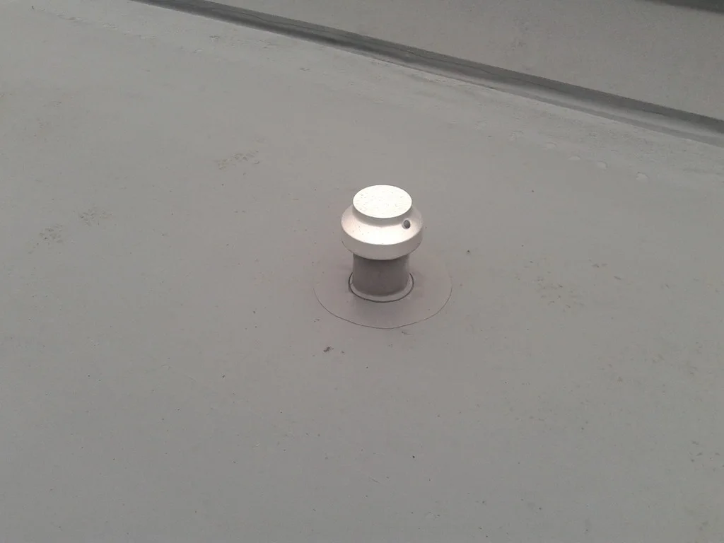 Právě realizujeme střechu s vakuovým systémem kotvení