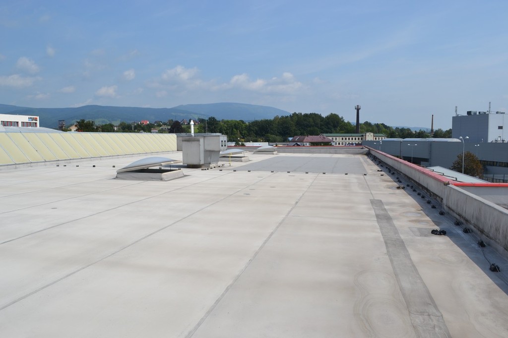 Střešní plášť po rekonstrukci s novou hydroizolační fólií Protan SE 1,5 mm, odolnou vůči povětrnostním vlivům.