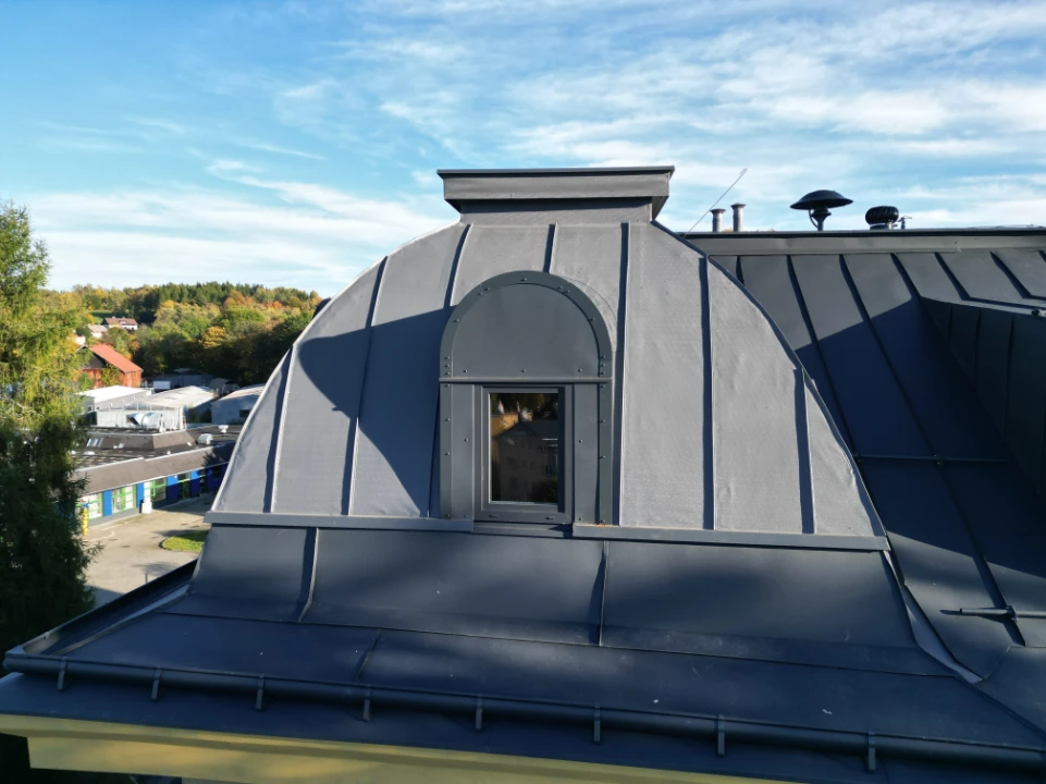 Historická budova v Lučanech nad Nisou