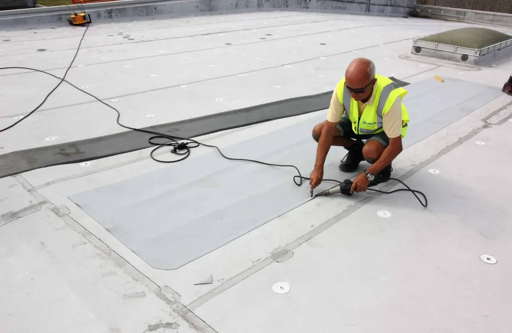 Pokládání hydroizolace Protan SE