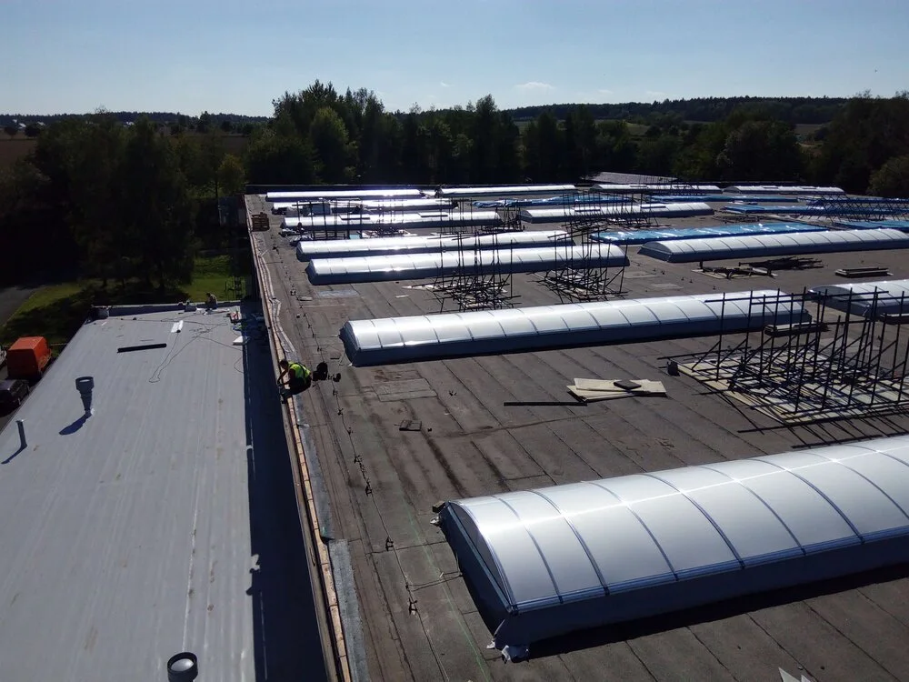 Střecha centrálního skladu knih pokryta Protanem