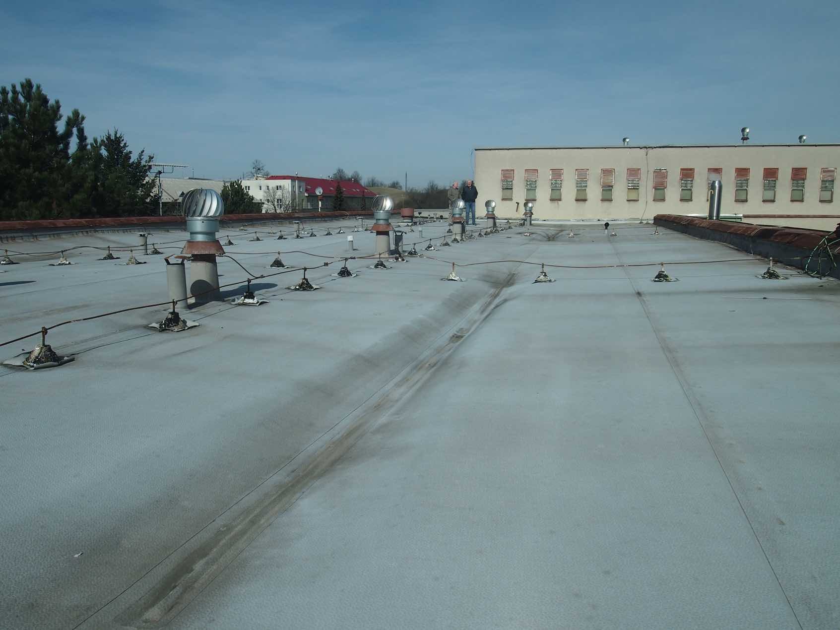 Střecha polikliniky v Rychnově nad Kněžnou