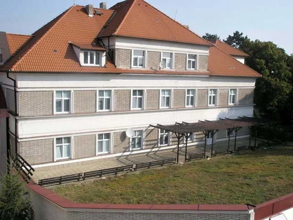 Střecha krytá zásypem