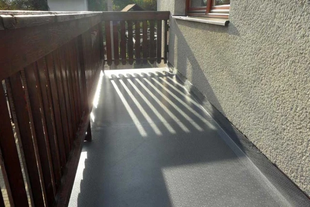 Balkón rodinného dumu Protan